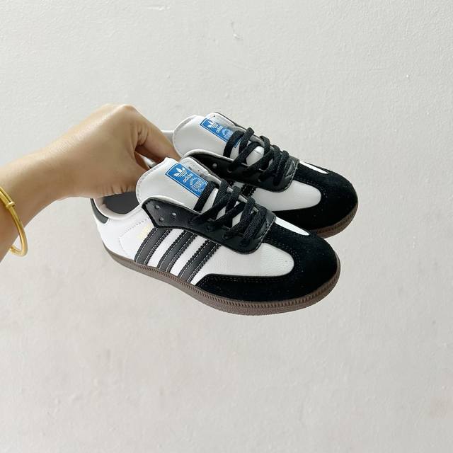 Adidas Adidas children's sneakers Size: 24-35 The hottest model on the Internet