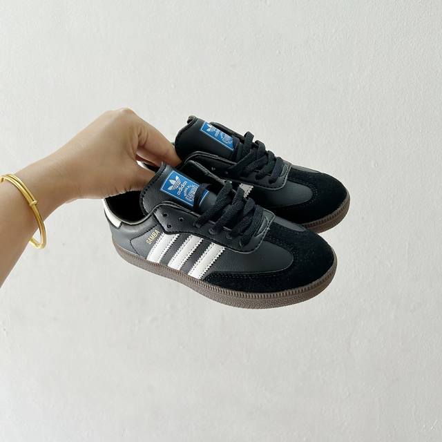 Adidas Adidas children's sneakers Size: 24-35 The hottest model on the Internet
