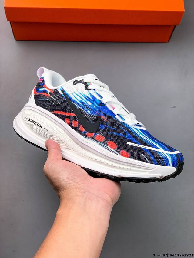 Nike Air Zoom Vomero 18 Cushioned and breathable casual running shoesThe new ver