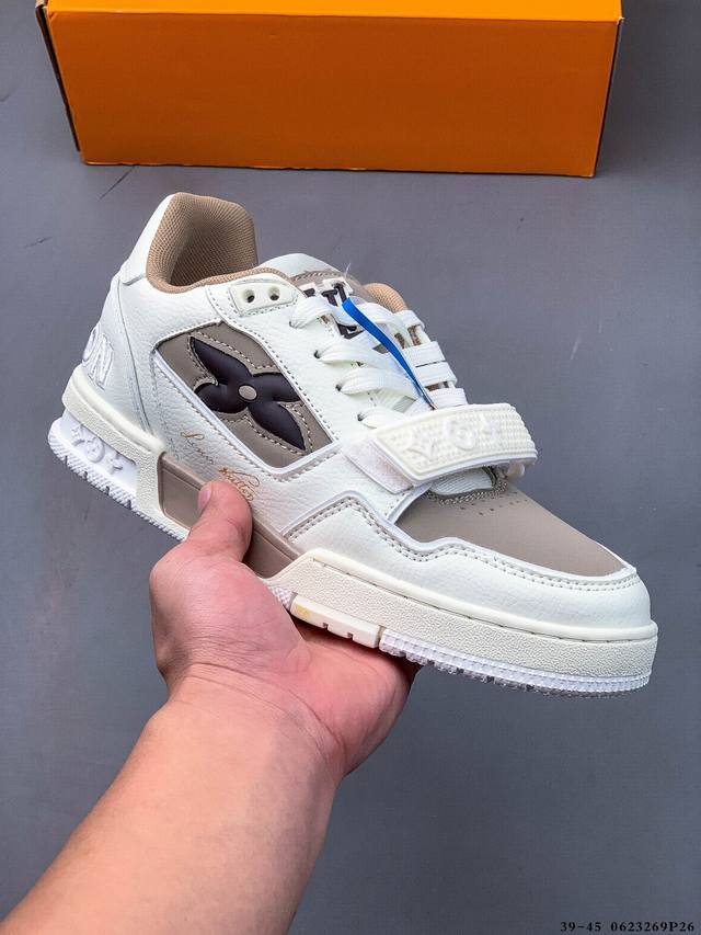 Louis Vuitton LvLouis Vuitton sneakers Sisters who ride the wind and waves are