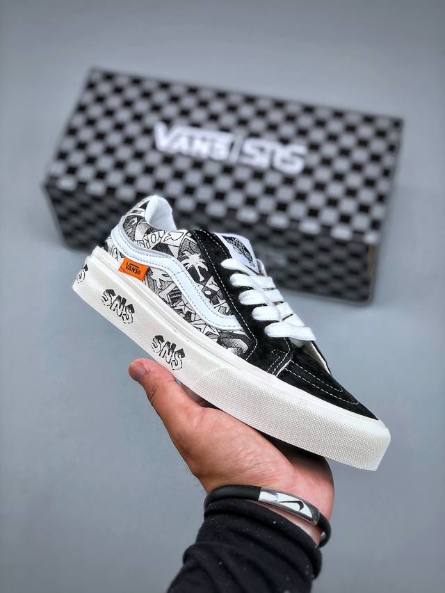 Vans Sk8-Low classic low-top black and white casual sneakers canvas shoes Vn0A4