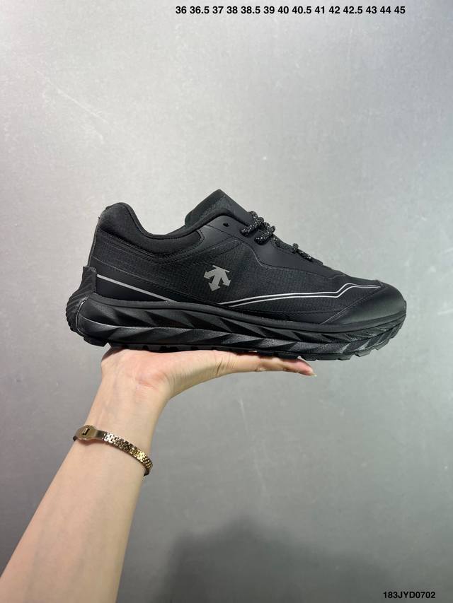 Company-level Descente Chron series unisex Chron retro sports casual shoes Item