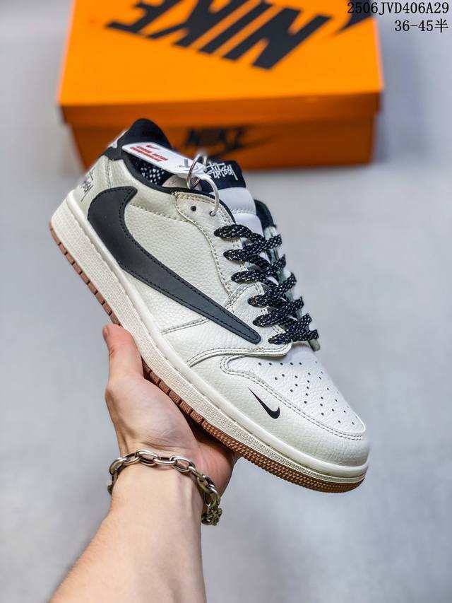 Limited edition of overseas hit product! Travis Scott x Fragment Design x Jordan