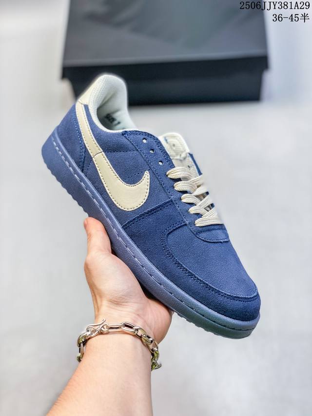 Nike Field General 82 Sp Low-Top Retro Basketball Shoes Designed for gridiron w