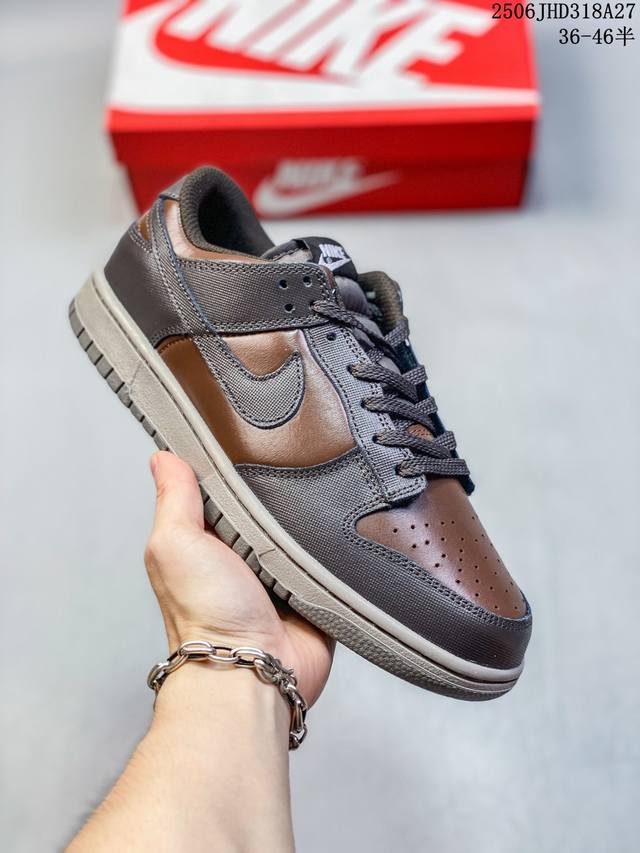 real label with half size Nike Sb Dunk Low Sb series dunk series retro low-top