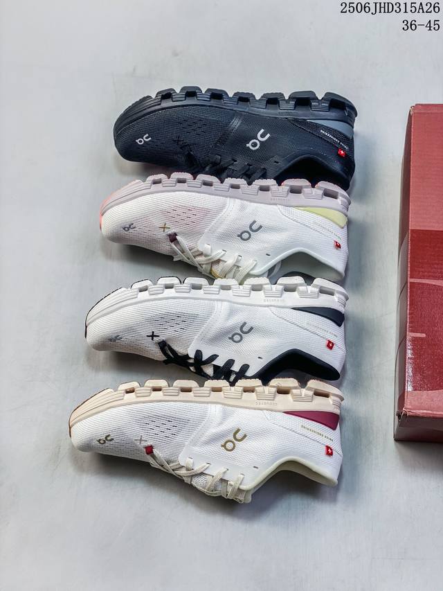Foreign trade versionOn Cloud X 4 Comfortable and lightweight low-top running sh