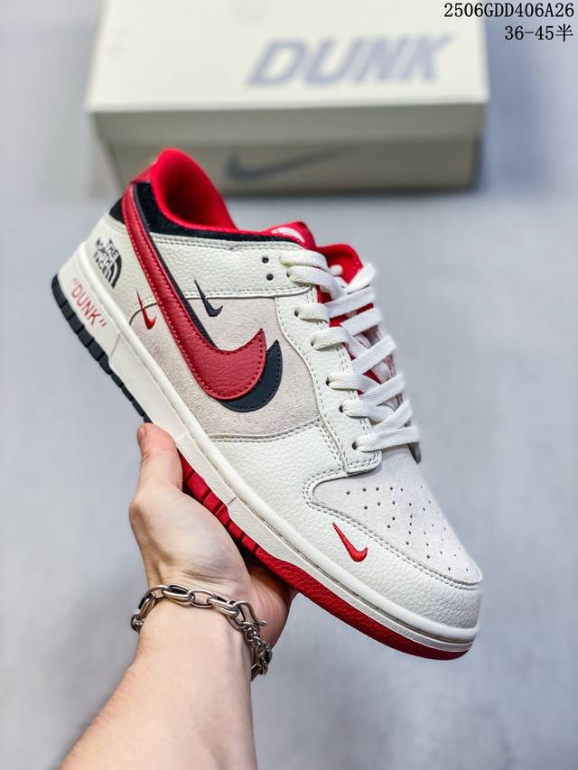 Overseas hit limited sale! Company-level Nike Sb Dunk Low "The North Face co-br