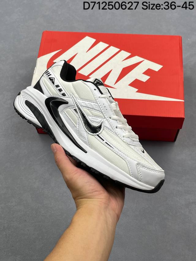 Nike Vrun running shoes Retro style mesh breathable sports shoes gray and silve