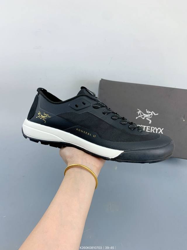 Canadian outdoor clothing brand Arc'Teryx Konseal Lt Future Shell series low-top