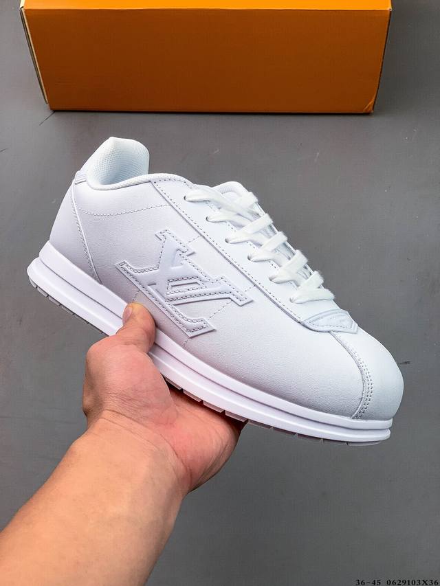 The new Lv Buttersoft Gump shoes are inspired by the Board Flip in the mid-2000