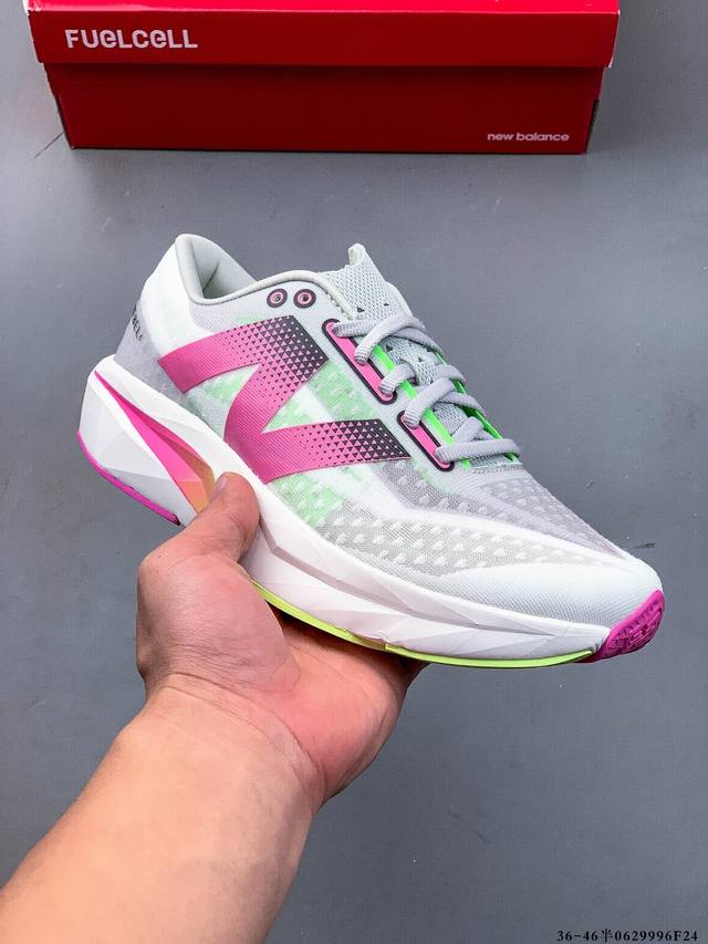 New Balance Fuelcell Rebel V4 lightweight breathable training jogging shoes! Fan