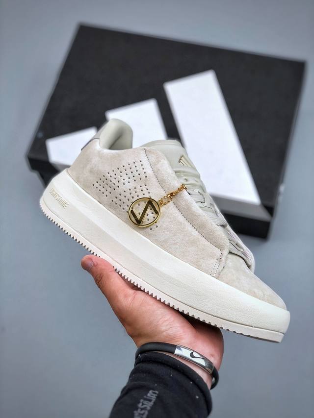 Adidas Labcourt is a versatile, casual, comfortable, wear-resistant and breatha