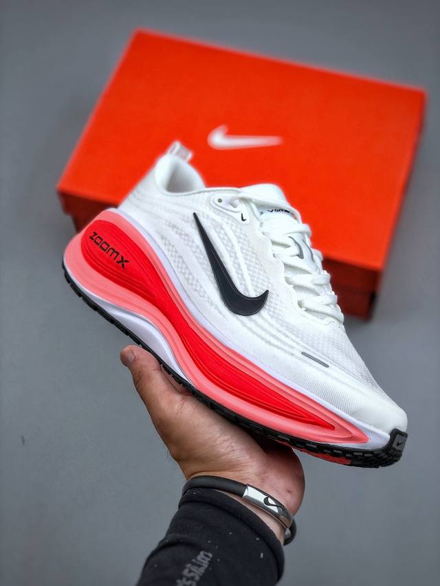 Nike Vomero Plus lightweight running shoes, comfortable and versatile, non-slip