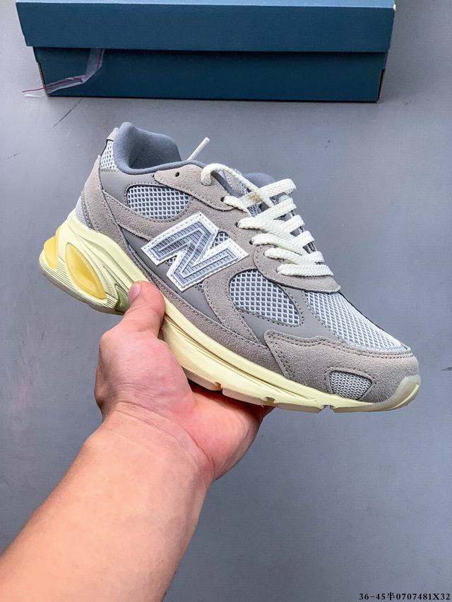 Company level! New Balance M2010 series New Balance retro dad style mesh runnin