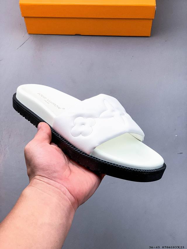 Louis Vuitton Louis Vuitton concave print pattern non-slip Lv slippers This Pool