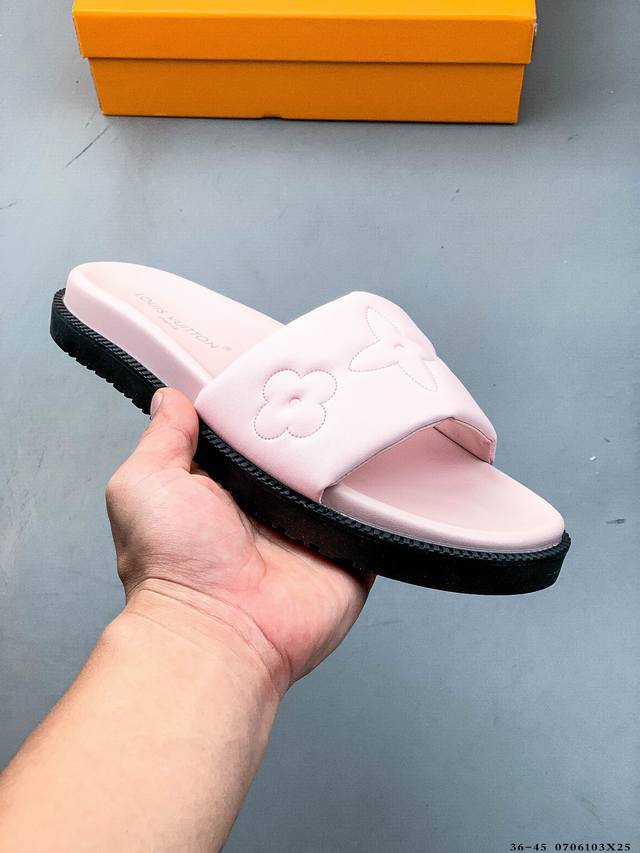 Louis Vuitton Louis Vuitton concave print pattern non-slip Lv slippers This Pool