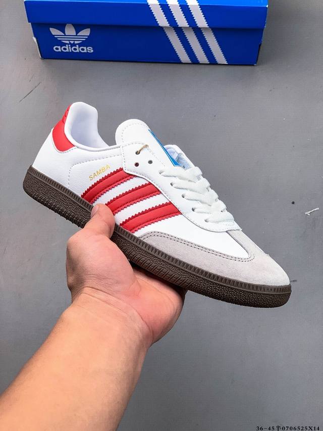 True half size! Adidas Samba Og classic shoe Adidas's classic Samba Og from nea