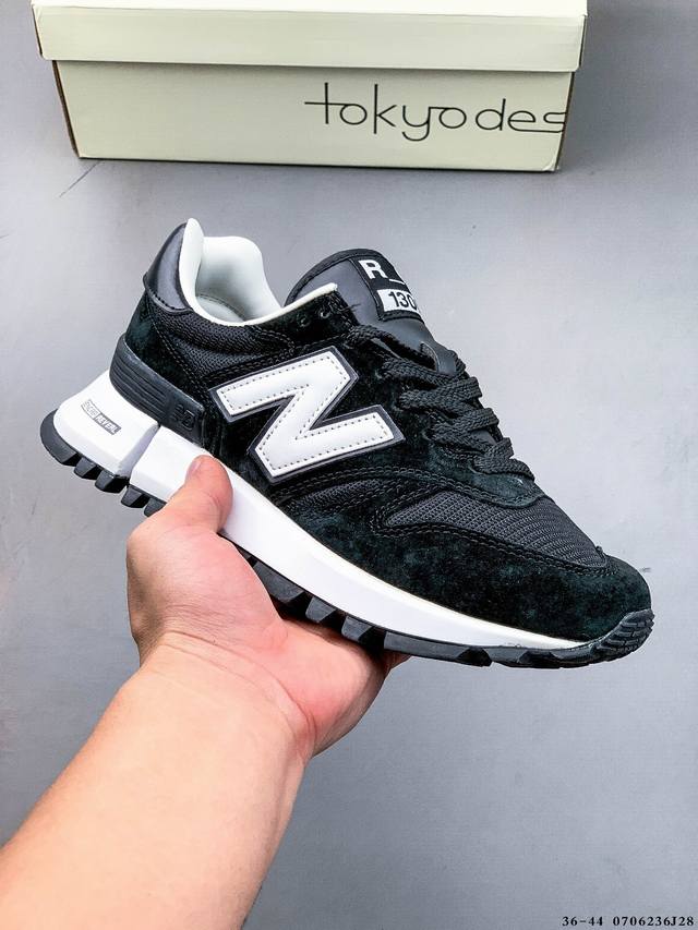 Collection New Balance Ws1300 retro casual jogging shoes made of original materi
