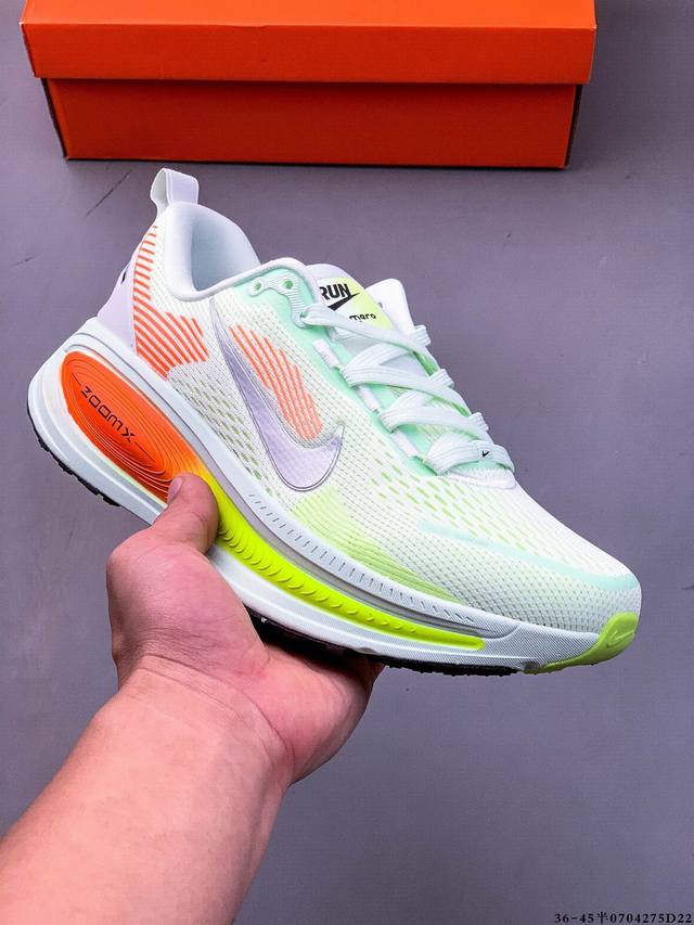 Nike Air Zoom Vomero 18 Cushioned and breathable casual running shoesThe new ver