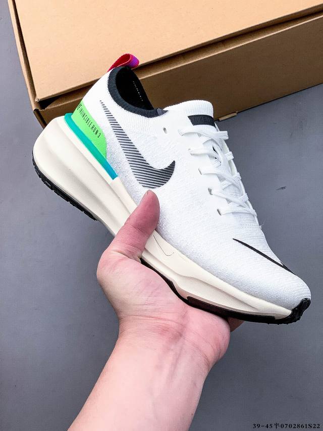 Nike Zoomx Invincible Run Fk 3 functional running shoes are equipped with soft f