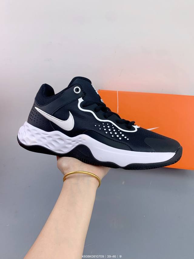 Nike Fly By Mid 3 Simple and versatile shock-absorbing, non-slip and wear-resist