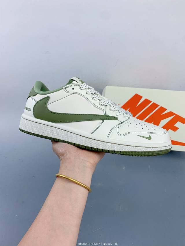 Jordan Air Jordan 1 Low Og Sp The multi-party collaboration combines Travi's blu