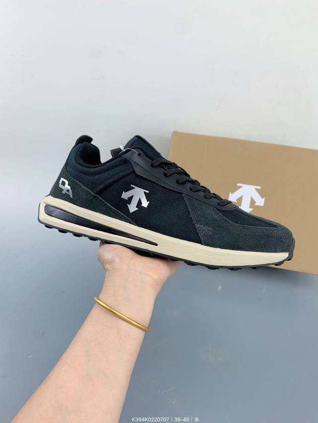 Descente Chron Series Trainer Sports Shoes Size: as shown Code: K394K0 707 DDD