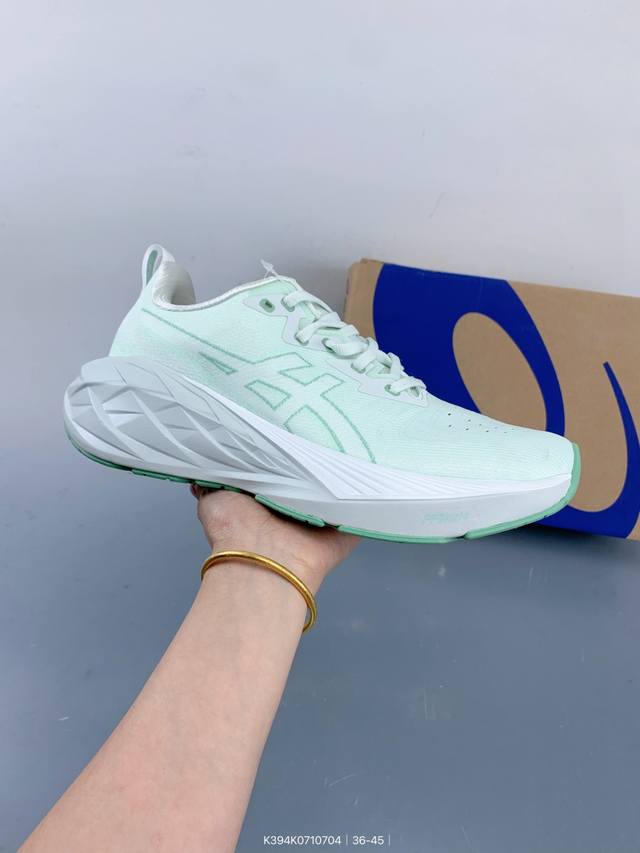 Asics Asics Novablast 4, a new spring model for fitness training, is a lightweig