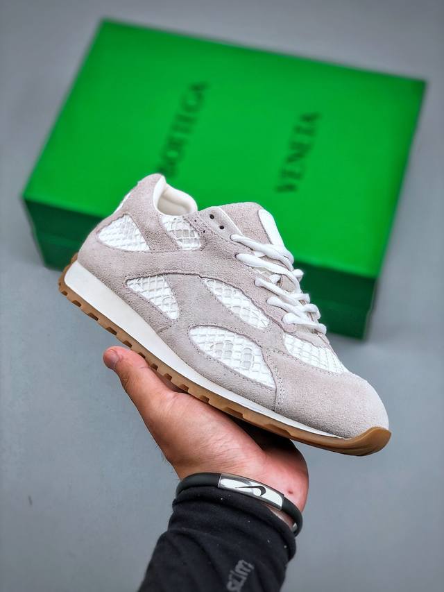 Italian luxury brand-Bottega Veneta-Bottega Veneta Orbit Lace-Up Runner Bv Botte