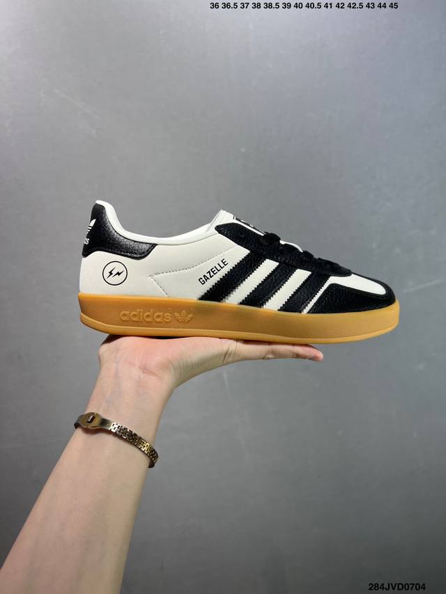 Company-level Ad Original Samba Og Retro classic lightweight sneakers Reputatio