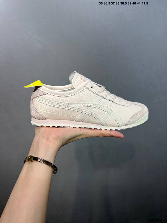 Onitsuka Tiger Mexico 66 Versatile item Mexico 66 is the most classic style of O