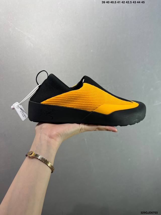 Core Private Company-level Arc'teryx Bora Kragg Shoes covered breathable women's