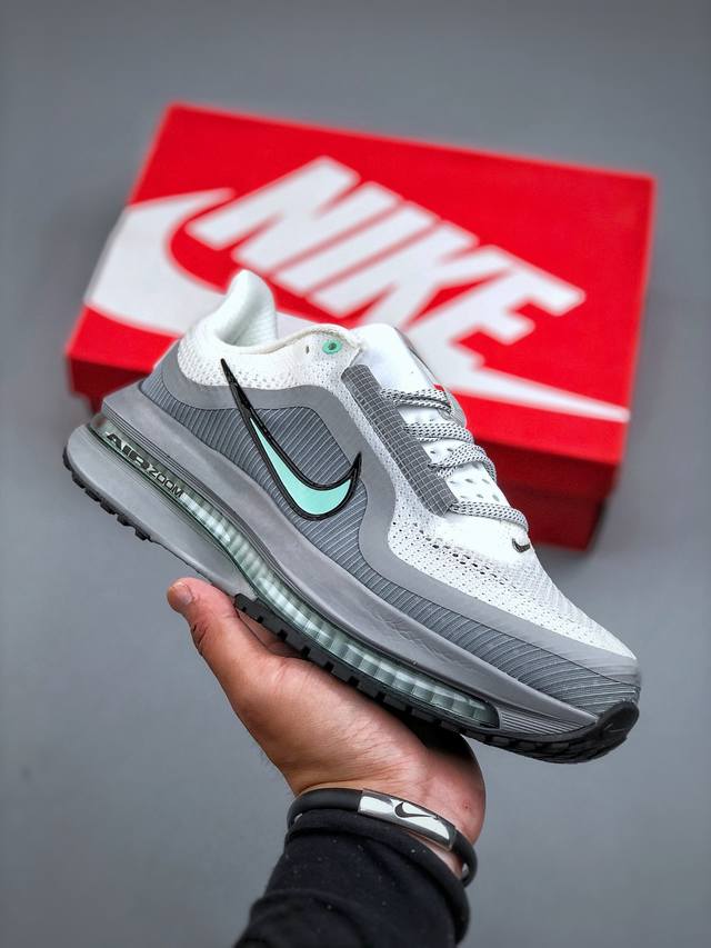 Nike Pegasus Premium Airscape Comfortable and versatile shock-absorbing, non-sli