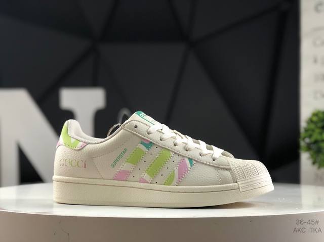 Overseas hit limited edition! High-end custom Adidas "Gucci co-branded - color s