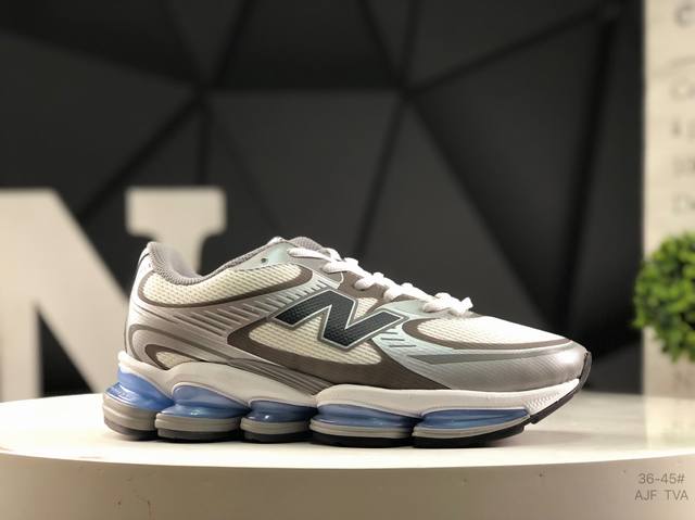 New Balance NB U2000 running shoes. This remake of a classic shoe incorporates p