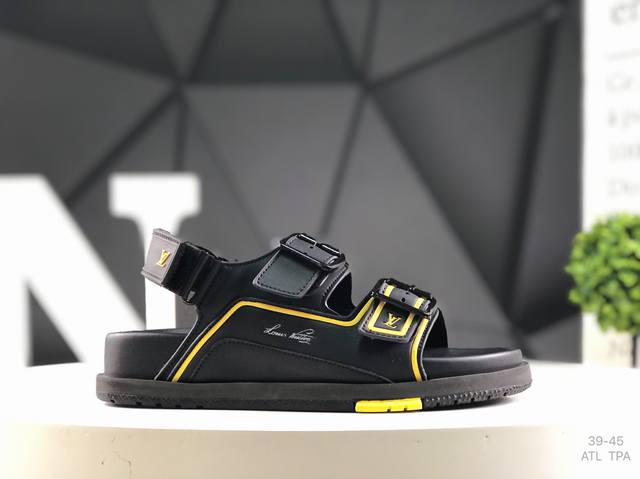 Lv Louis Vuitton flat sandal features a refined raffia upper, a resilient insole