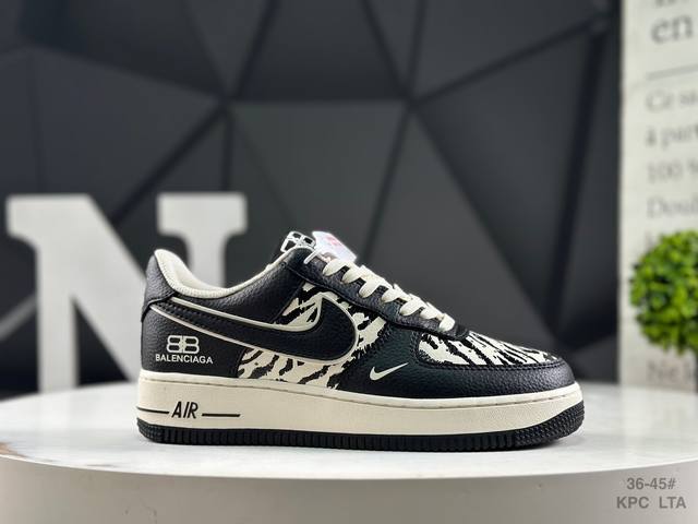 Nike Air Force 1 Low low-top sports casual sneakers. Original last and cardboard
