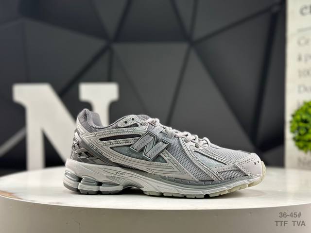 New Balance U 6 series retro single product, a treasured dad shoe, features comp