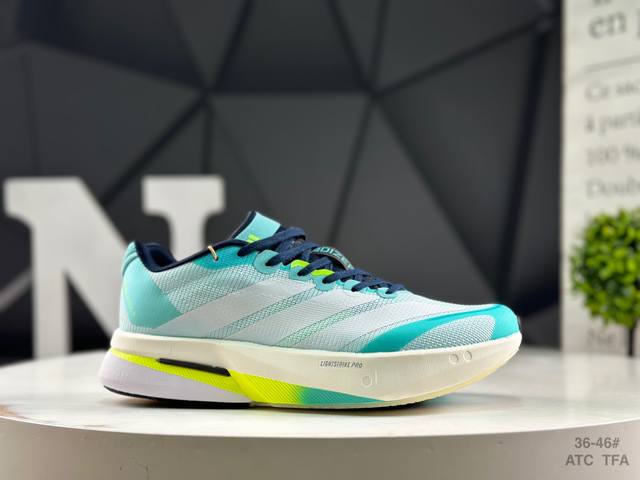 without rubbing the feet safe and anti-collision wrapped toe conforms to the hum