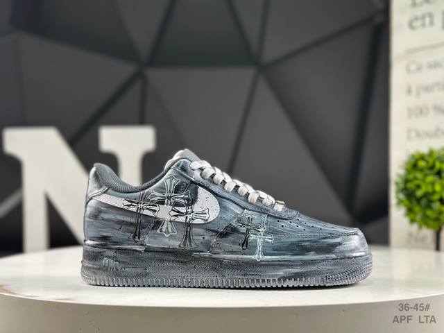 Corporate-grade, half-size Nike Air Force 1'07 low-top, versatile casual sneaker