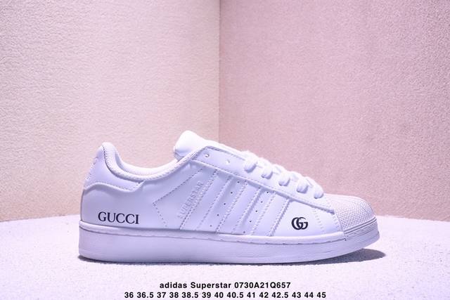 Adidas men's and women's shoes, authentic half-size, made with a hard, lychee-gr