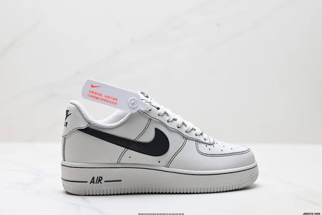 Authentic Nike Air Force 1'07 low-top, versatile casual sneakers. Soft, springy