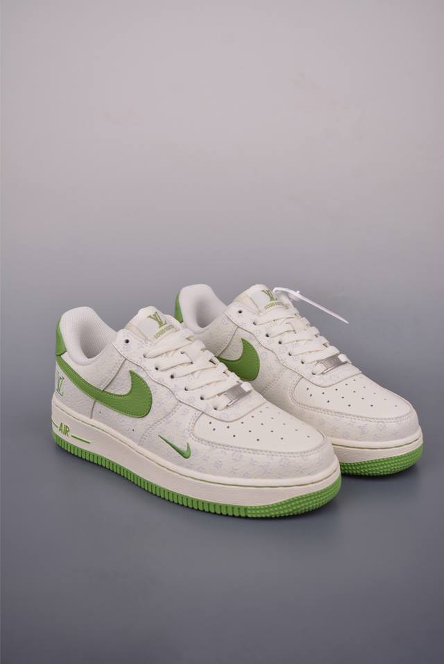 Nike Air Force 1 Low Lv co-branded original last and cardboard create a pure Air