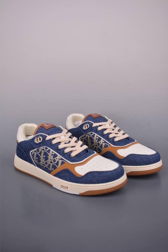 Dior B27 casual sports shoes continue Dior's classic style. The new B27 series p