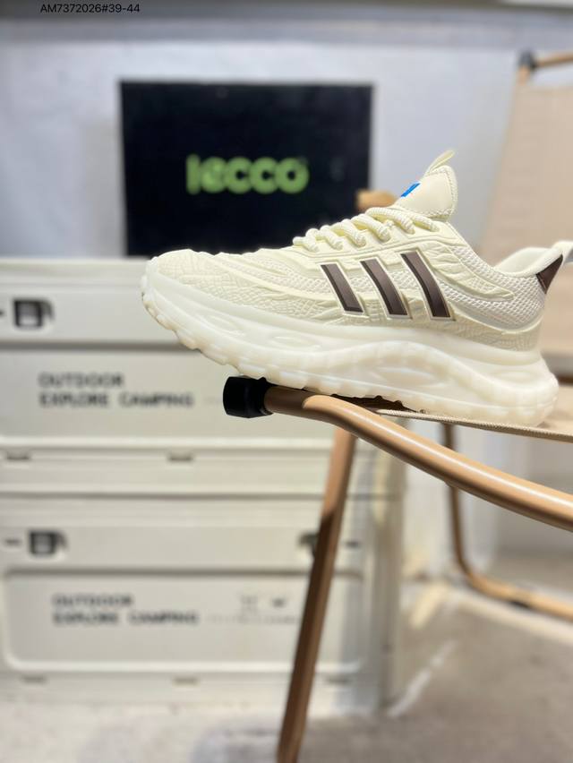 Ecco men's shoes are lightweight, breathable, comfortable, durable, and skin-fri