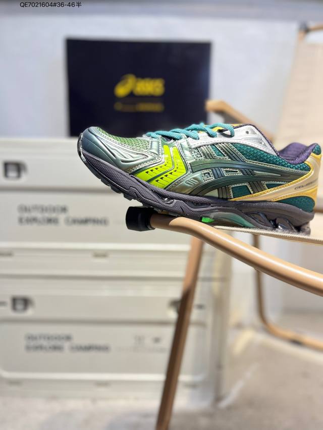 Asics Gel-Kayano 14 Asics classic running shoes are now popular with functional