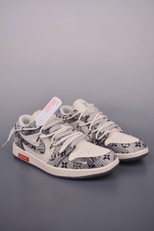 Air Jordan 1 Low Supreme collaboration deconstructed straps. Pure original facto