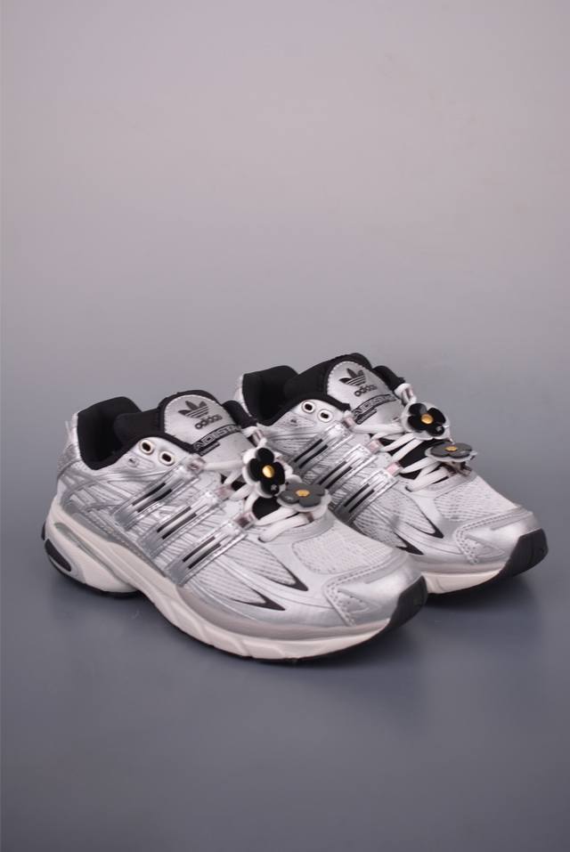 Unheardof x Adidas Originals Adistar Cushion 3 retro running shoes. This limited