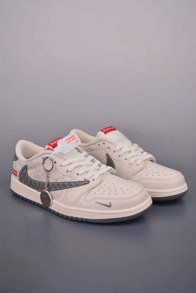 Fragment x Travis Scott x Supremeair Jordan 1 Low three-way collaboration with r