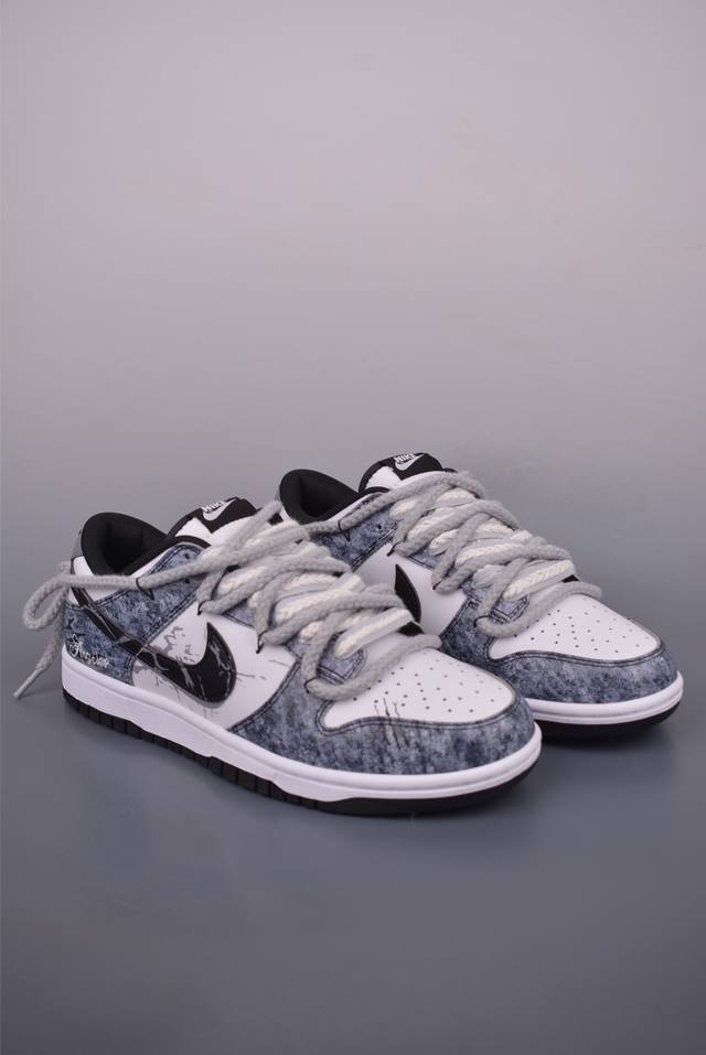 Nike SB Dunk Low Panda Prank Slide Track Deconstructed Straps. Authentic, highly